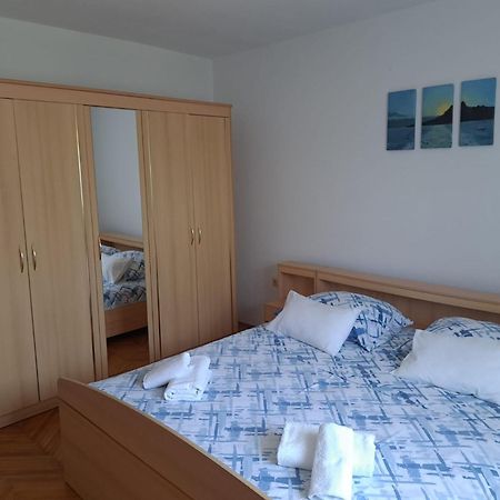 Apartment Robo Omiš Zewnętrze zdjęcie