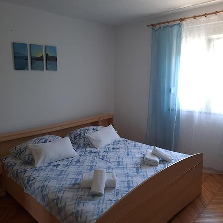 Apartment Robo Omiš Zewnętrze zdjęcie