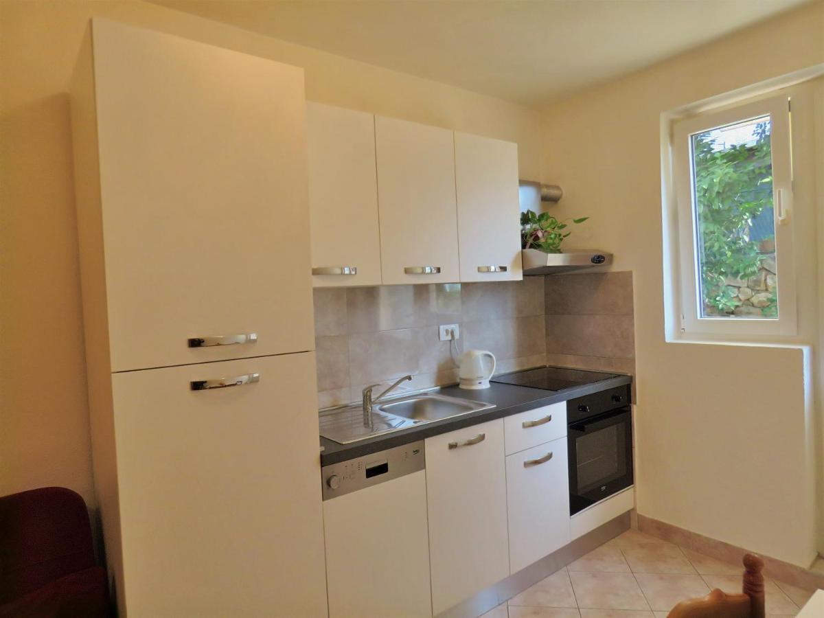 Apartment Robo Omiš Zewnętrze zdjęcie