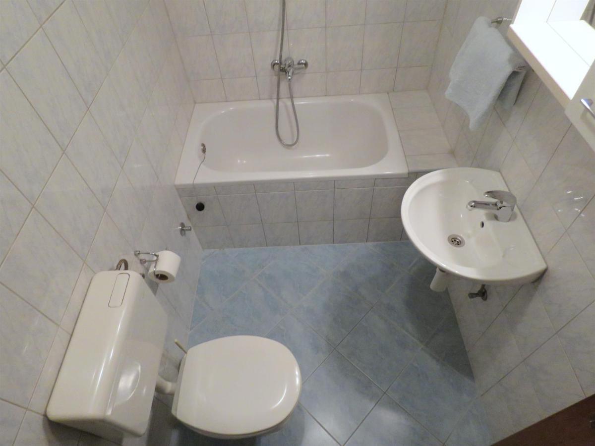 Apartment Robo Omiš Zewnętrze zdjęcie